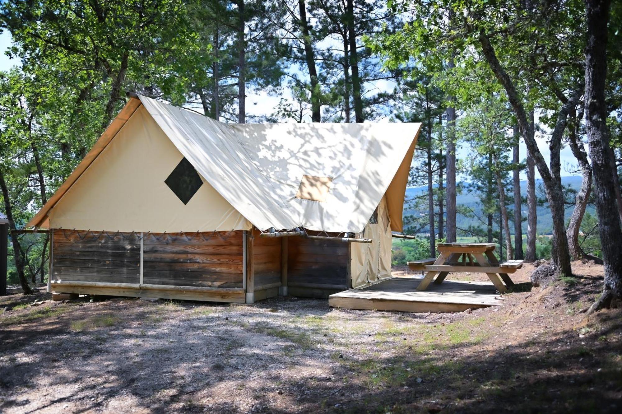 Camping Le Colorado Rustrel Exterior photo