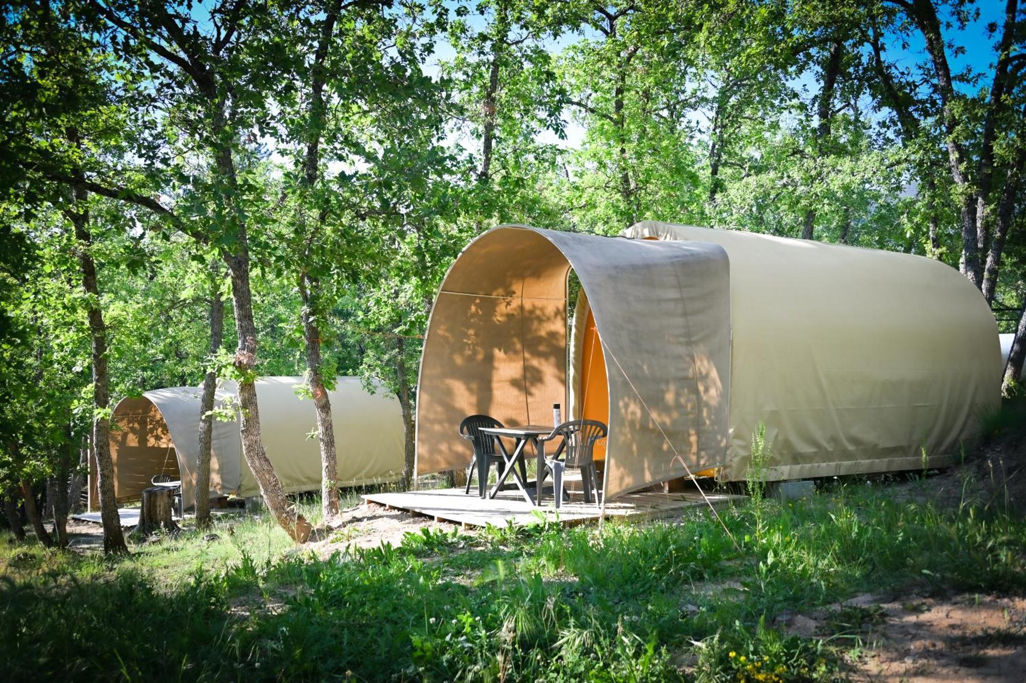 Camping Le Colorado Rustrel Exterior photo